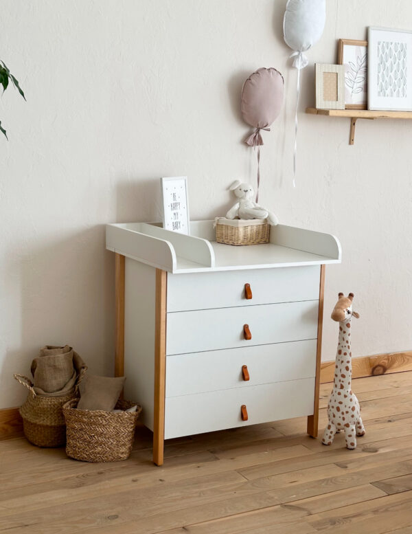 Dresser with removable changing table Scandi