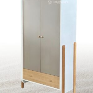 Nika kaheukseline kapp